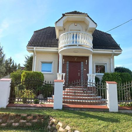 Apartamenty Junona Nad Morzem, W Domu Z Ogrodem, Obok Stegna I Jantar Junoszyno Екстер'єр фото