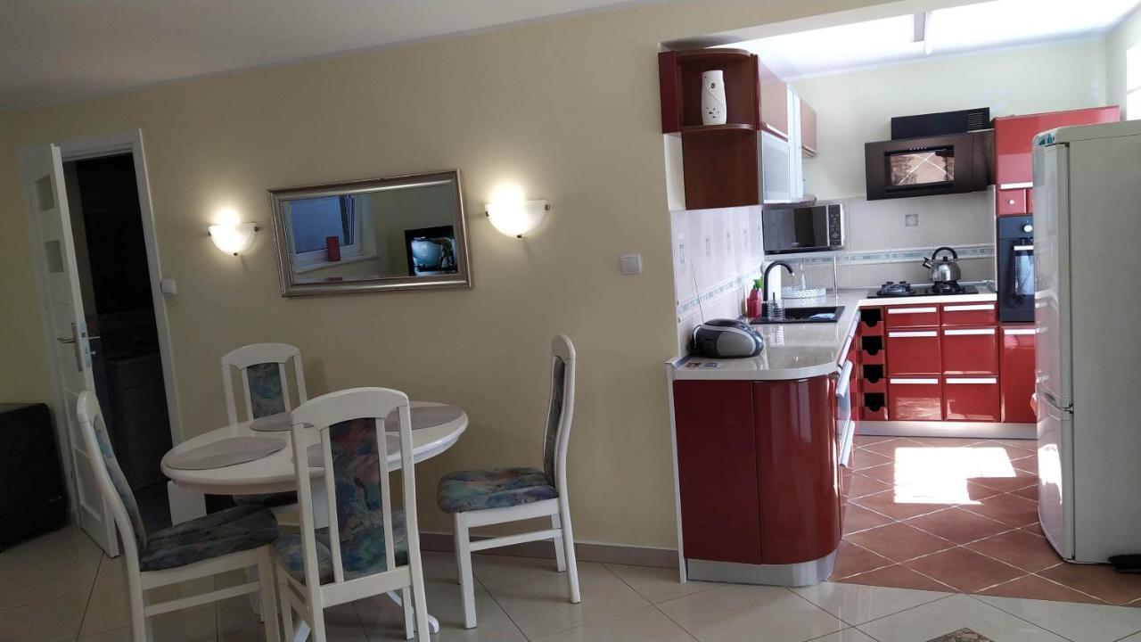 Apartamenty Junona Nad Morzem, W Domu Z Ogrodem, Obok Stegna I Jantar Junoszyno Екстер'єр фото