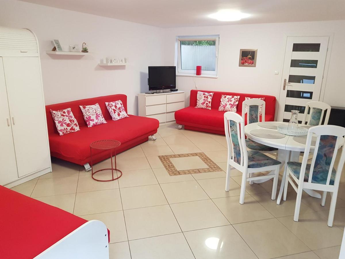 Apartamenty Junona Nad Morzem, W Domu Z Ogrodem, Obok Stegna I Jantar Junoszyno Екстер'єр фото